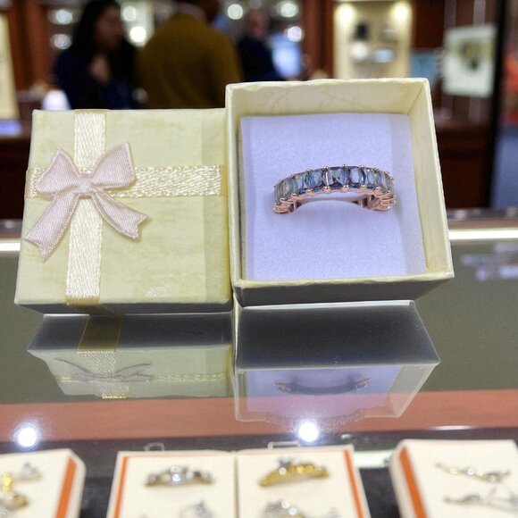 Opal Eternity Band Ring Sz 7 Rose Gold Tone Iridescent Fairycore Cottagecore - Picture 1 of 5